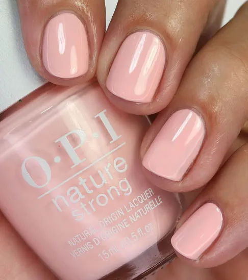 Let Nature Take Its Quartz * OPI Nature Strong
